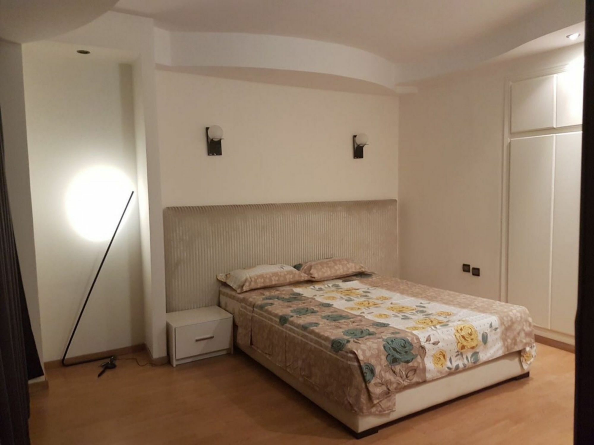 Spacious Apartment Downtown Casablanca Bagian luar foto